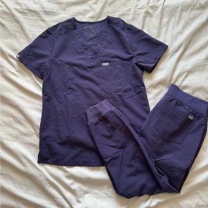 Figs Purple Size Small Top and Small Petite Joggers Scrubs